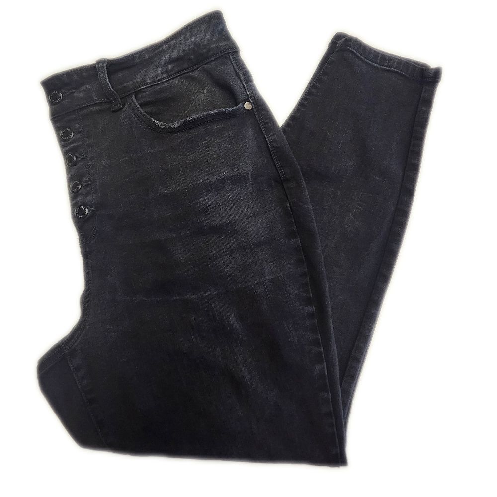 Judy Blue JB82316BK-PL Button Fly Skinny Fit Black Denim Jeans, 18W